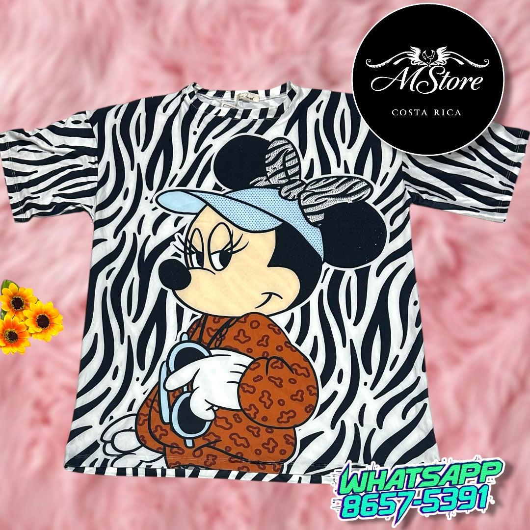 Blusón Oversize Minnie Gorra Negro Blanco Tela piel de durazno