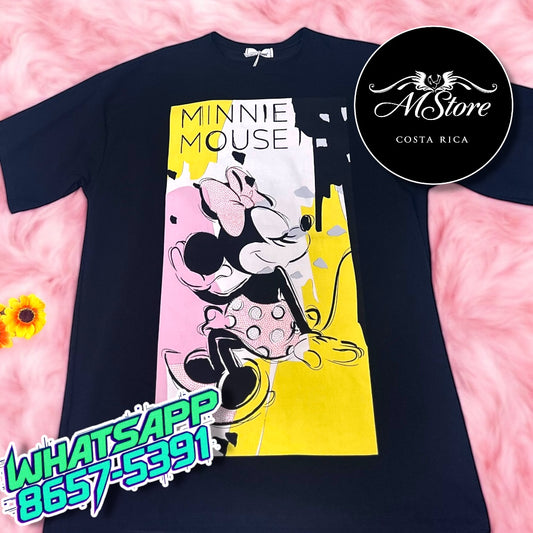 Blusón Oversize Minnie Posando Negro Tela Fria