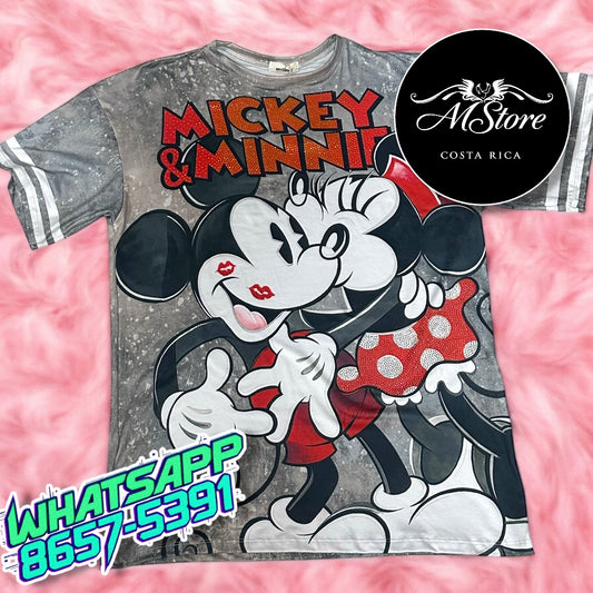 Blusón Oversize Minnie Mickey Beso Gris Tela Piel de Durazno